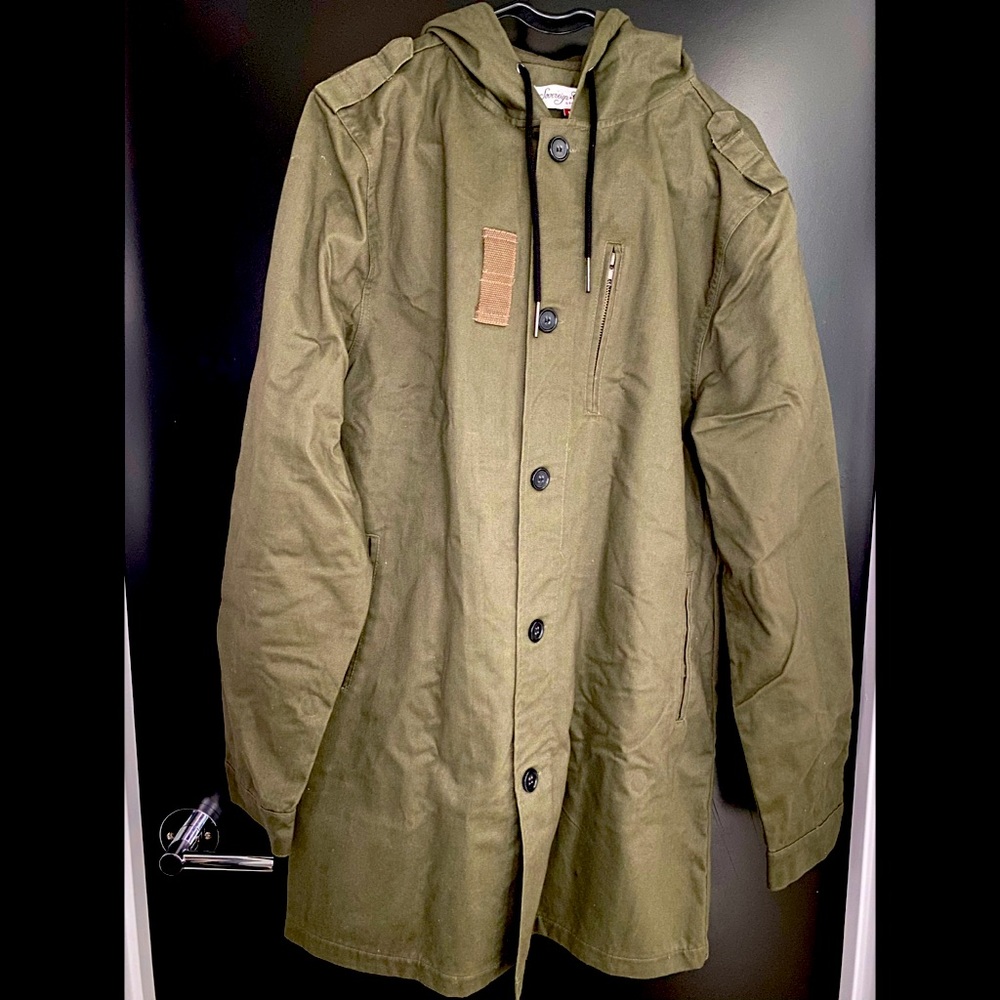 Men’s/Unisex Olive Green Coat